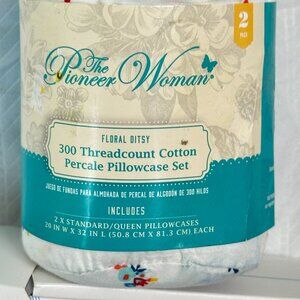 The Pioneer Woman Floral Daisy Standard Size Percale Pillow Case Set Of 2